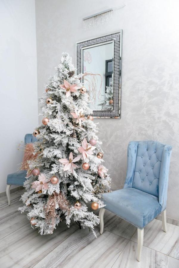 Bed and Breakfast Sunny Hill Garden Stara Pazova Exterior foto
